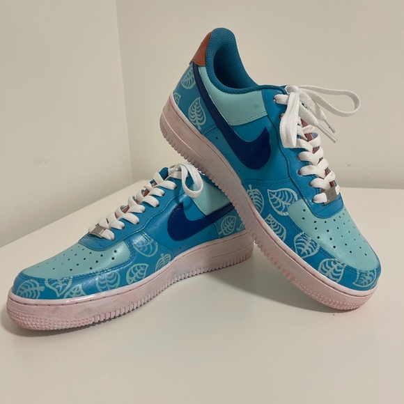Custom Animal Crossing Air Force 1 - Picture 1 of 3
